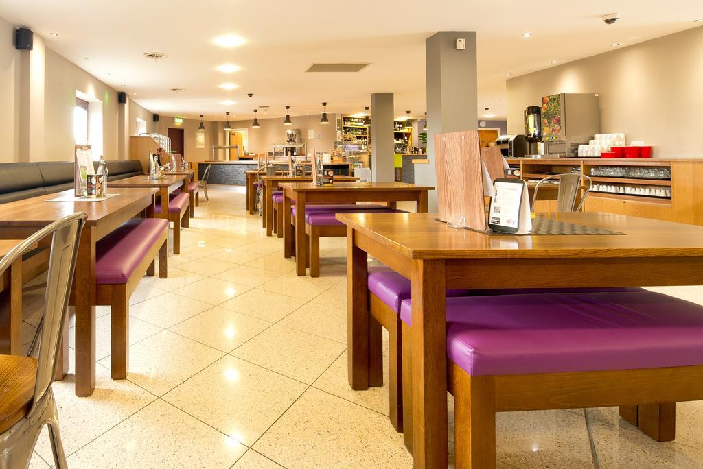 Yha Cardiff Central Buitenkant foto The restaurant at the hotel