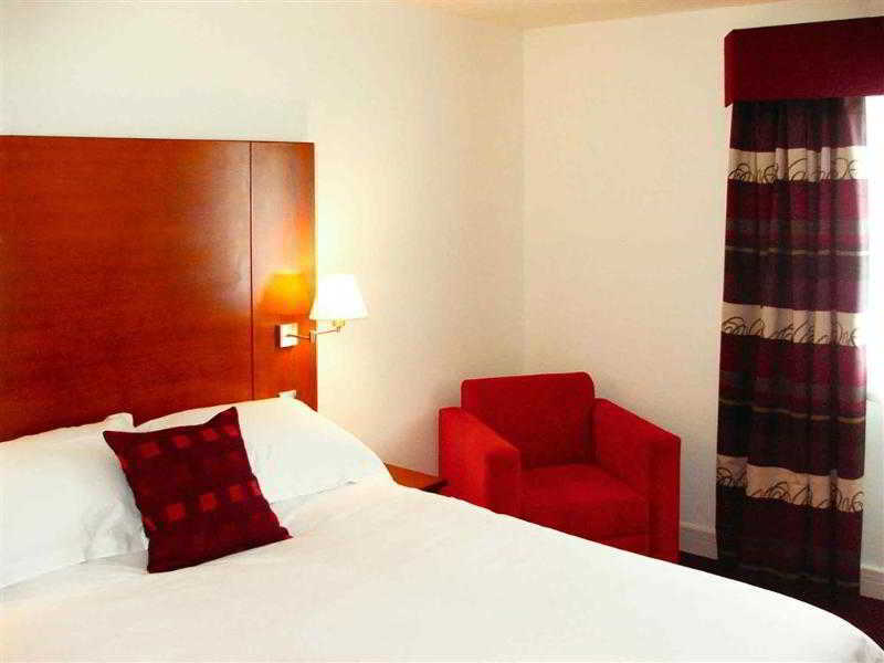 Yha Cardiff Central Buitenkant foto A typical hotel room